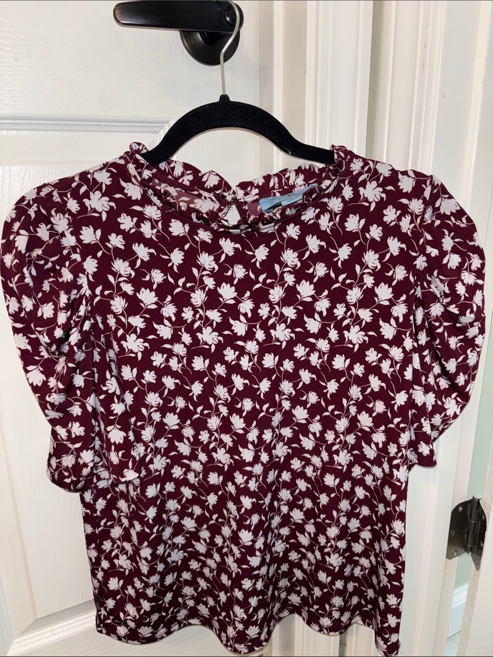 CeCeWomens Burgundy Floral Puff Sleeve Blouse